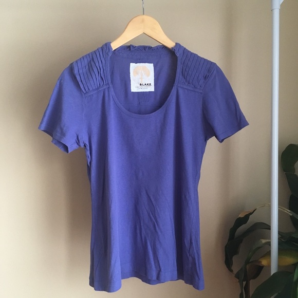 Blake Standard Top - Picture 1 of 4